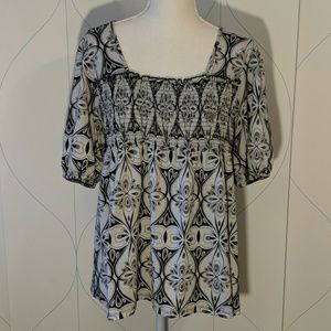 🦄 5/$18 Babydoll Black & White Top